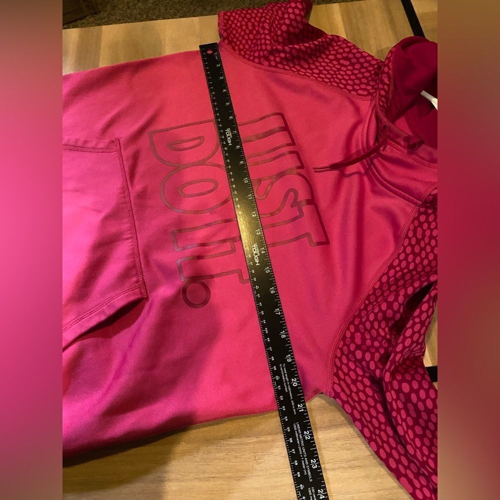 Hot pink Nike pullover - Picture 5 of 5